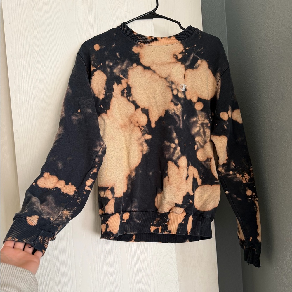 Champion Women's Black and Tan Tie-Dye Sweater